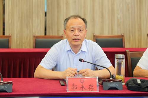 说明: https://news.aust.edu.cn/__local/F/6A/E3/A3742B2A766F318BFECA1A47A9B_0B318021_10F5B.jpg