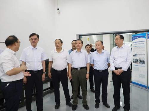 说明: https://news.aust.edu.cn/__local/7/5A/9D/D7280FE1902C0C0DBBDBD123F51_A1D6DE03_1058E.jpg