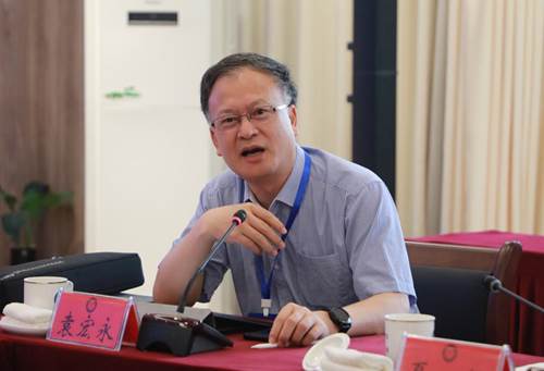 说明: https://news.aust.edu.cn/__local/1/F1/06/D8F6C4261BE84BAA53A8FE8C541_048978A5_112DE.jpg